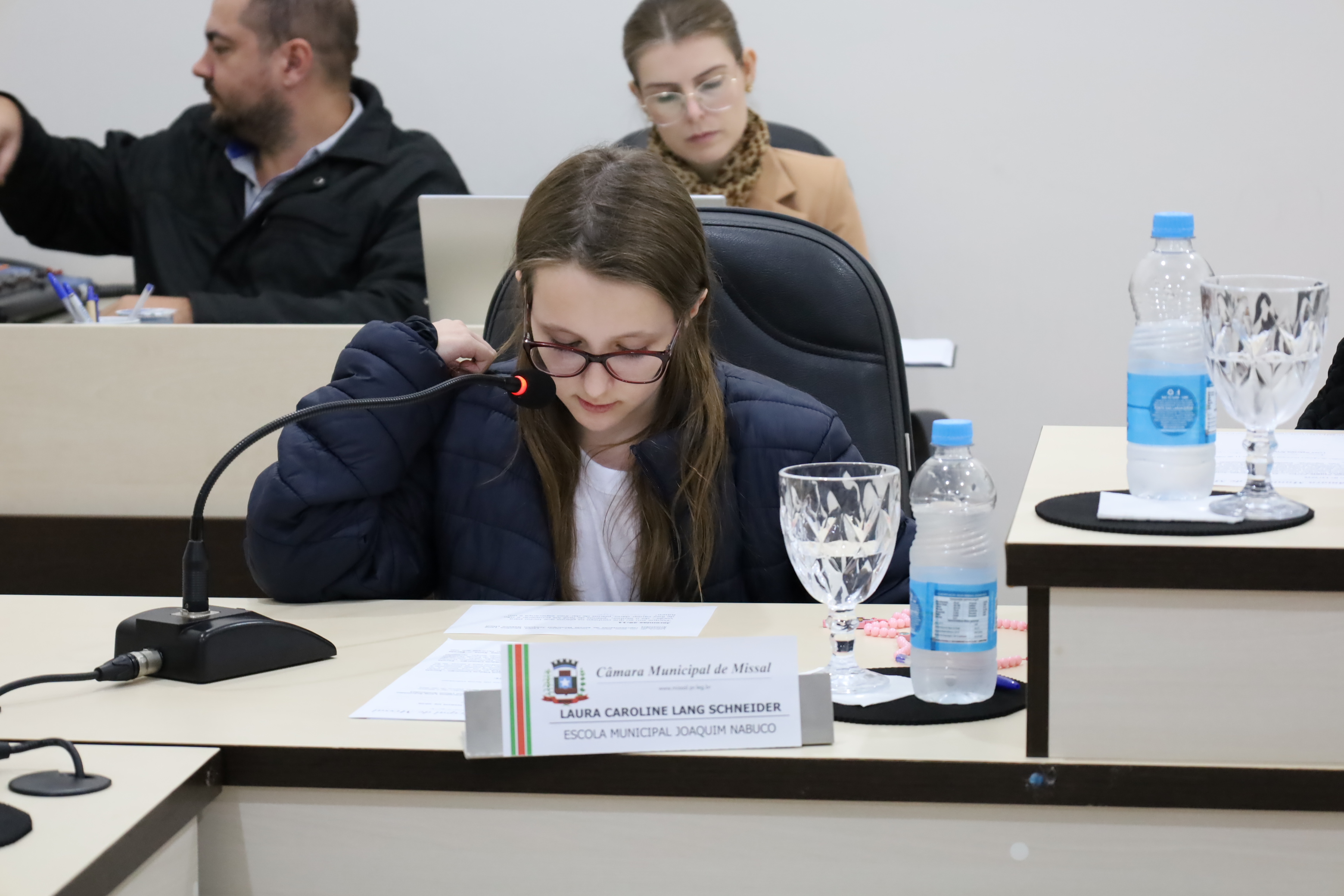 1ª Sessão Ordinária da Câmara Mirim de 2026 é realizada e vereadores mirins apresentam importantes indicações