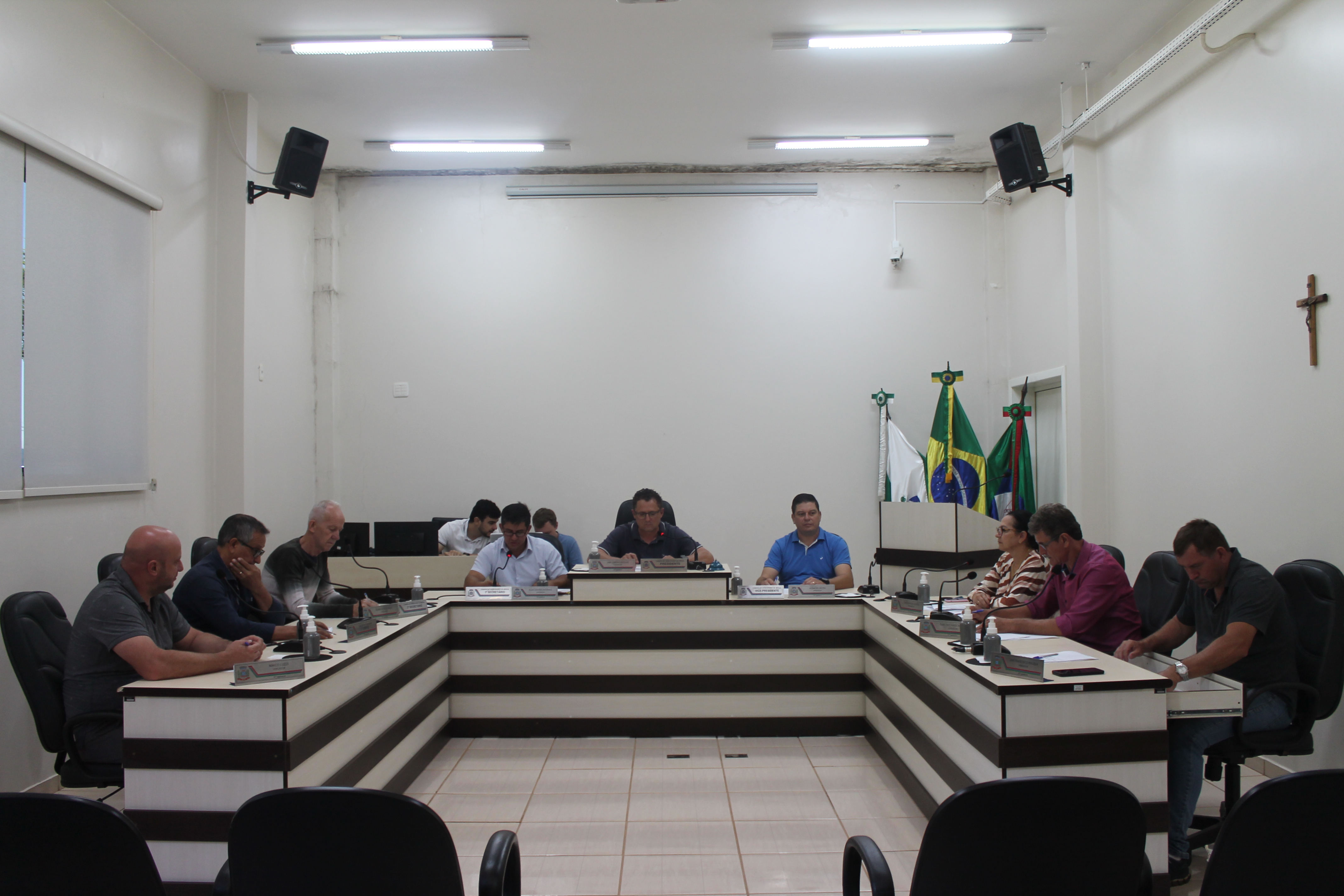Vereadores realizam a 14ª  Sessão Extraordinária do ano de 2024