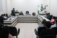 3ª Sessão Ordinária da Câmara Mirim de 2025 é realizada com a apresentação de importantes indicações e entrega das plaquinhas aos vereadores mirins de 2024.
