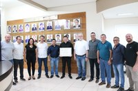 Câmara de Missal entrega Moção Honrosa à Paróquia Nossa Senhora da Conceição pelos 60 anos de fundação