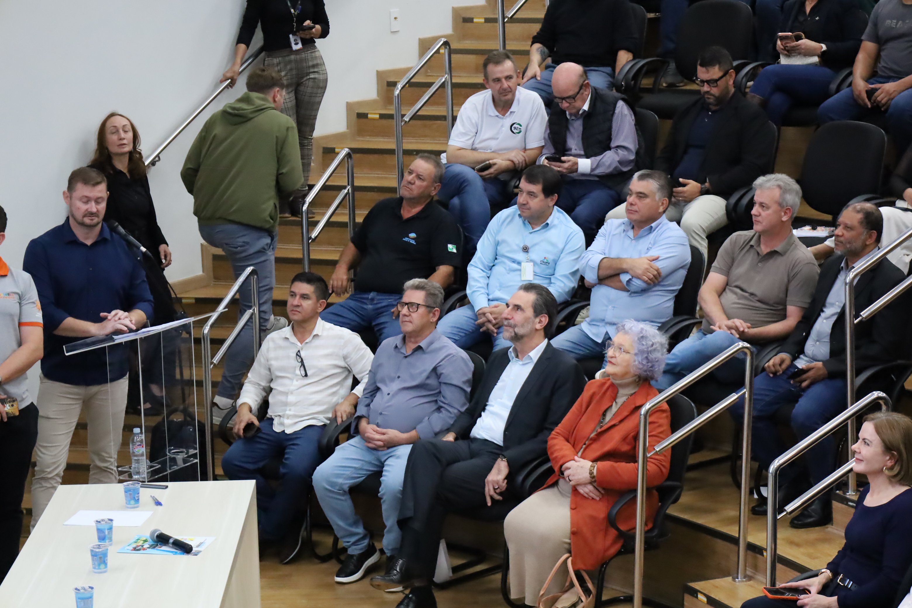 Câmara de Missal participa de evento regional com anúncio de investimentos e assinatura de convênios em Medianeira