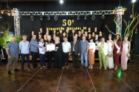 Câmara de Vereadores entrega Moção Honrosa ao Coral Municipal de Missal pelos 50 anos durante o 50º Encontro Regional de Corais