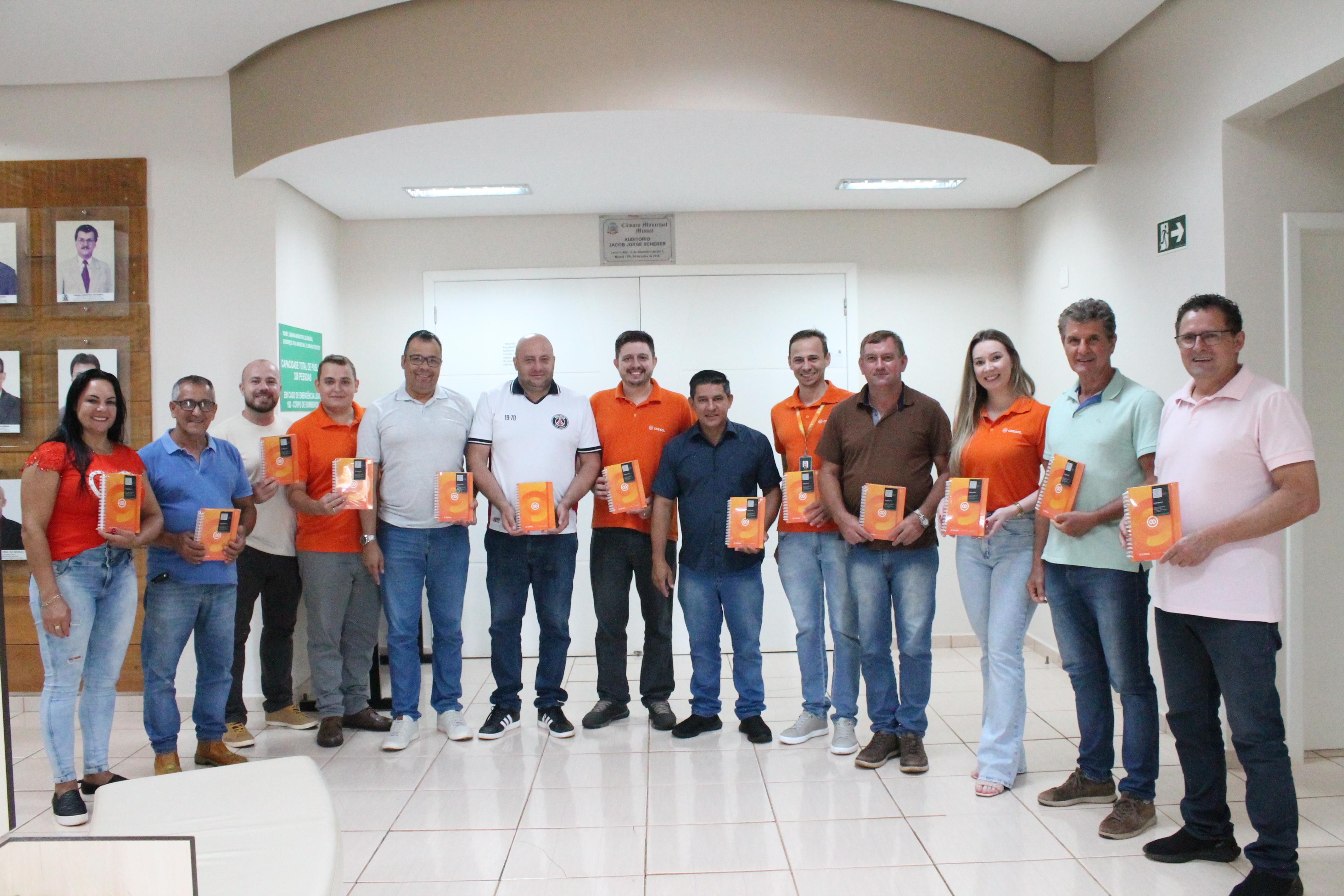 Cooperativa de Crédito Cresol Se Reúne com Vereadores para Entrega de Agendas e Possíveis Parcerias.