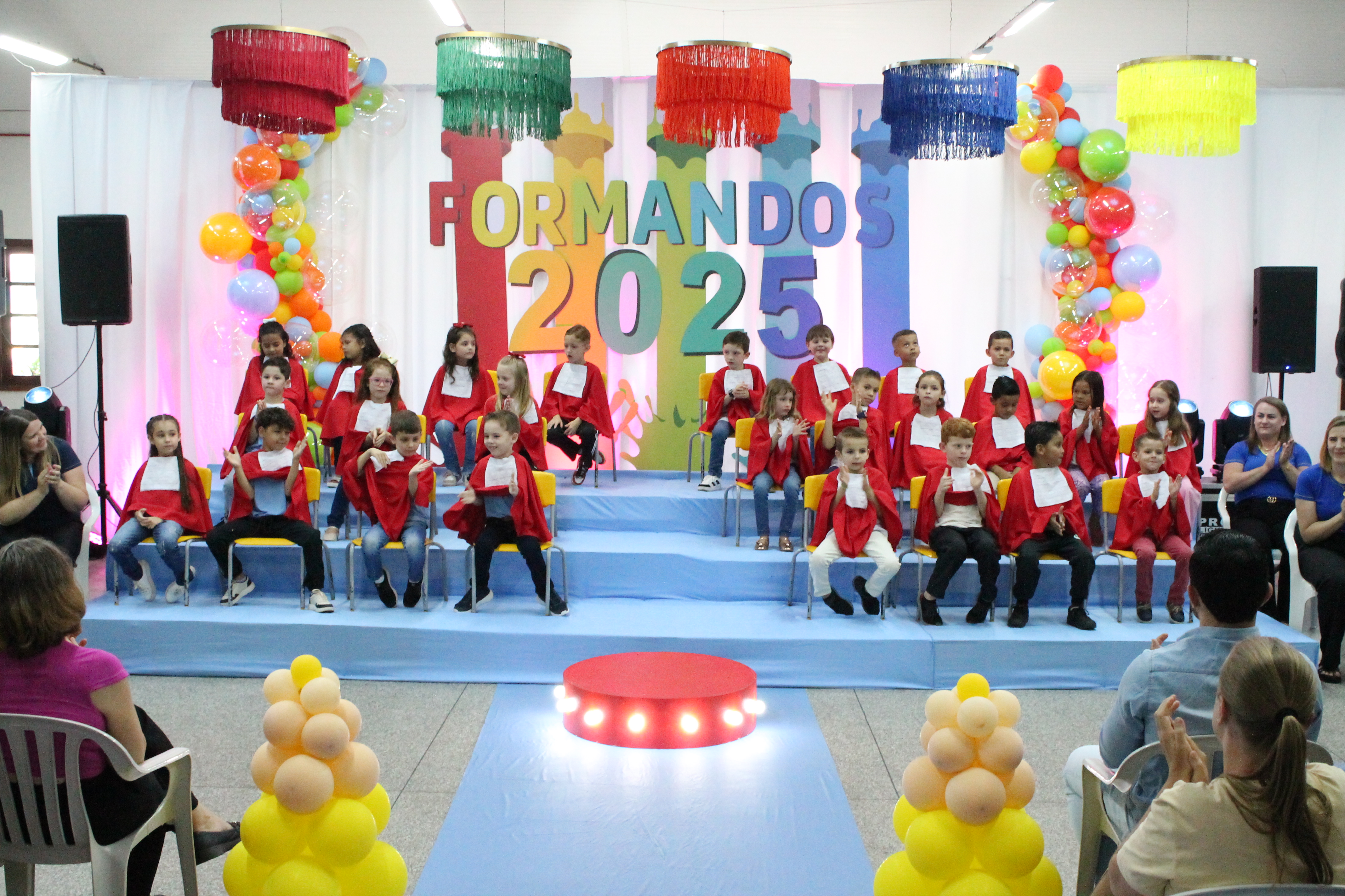 Formatura da Educação Infantil reúne alunos de Dom Armando e Vista Alegre em Missal