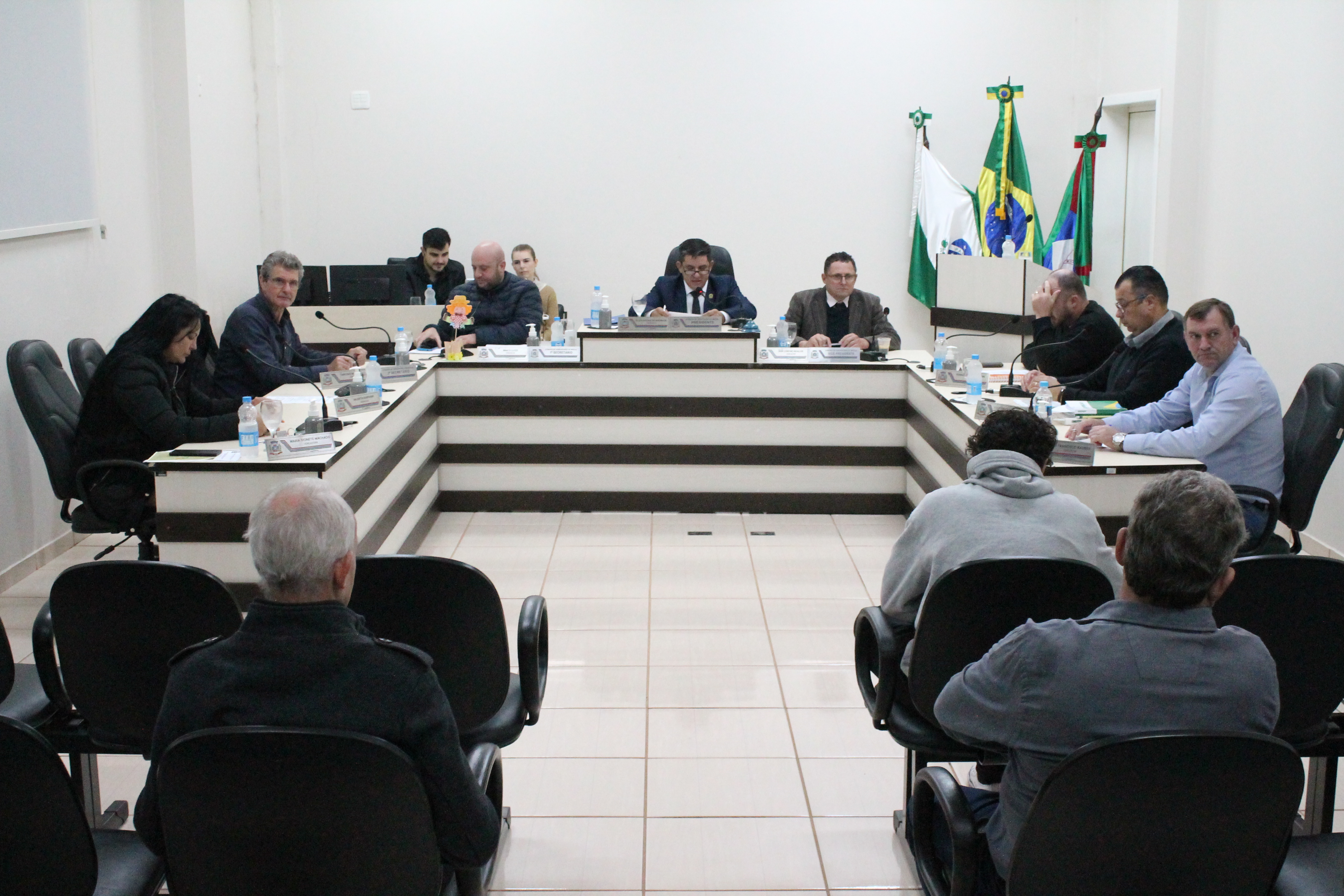 Os vereadores realizaram a 17ª Sessão Ordinária do Primeiro Período Legislativo de 2025