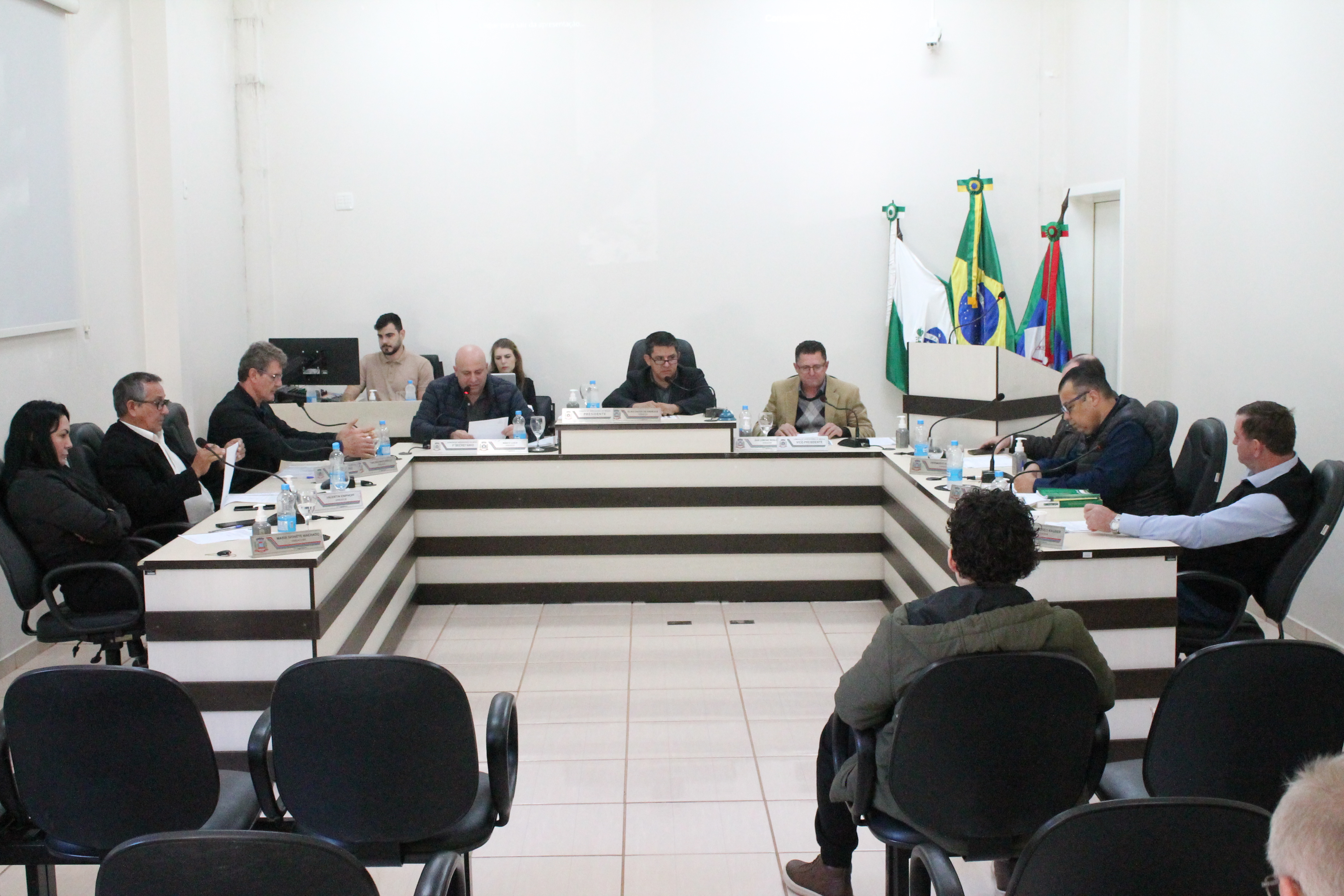 Os vereadores realizaram a 22ª Sessão Ordinária do Primeiro Período Legislativo de 2025.