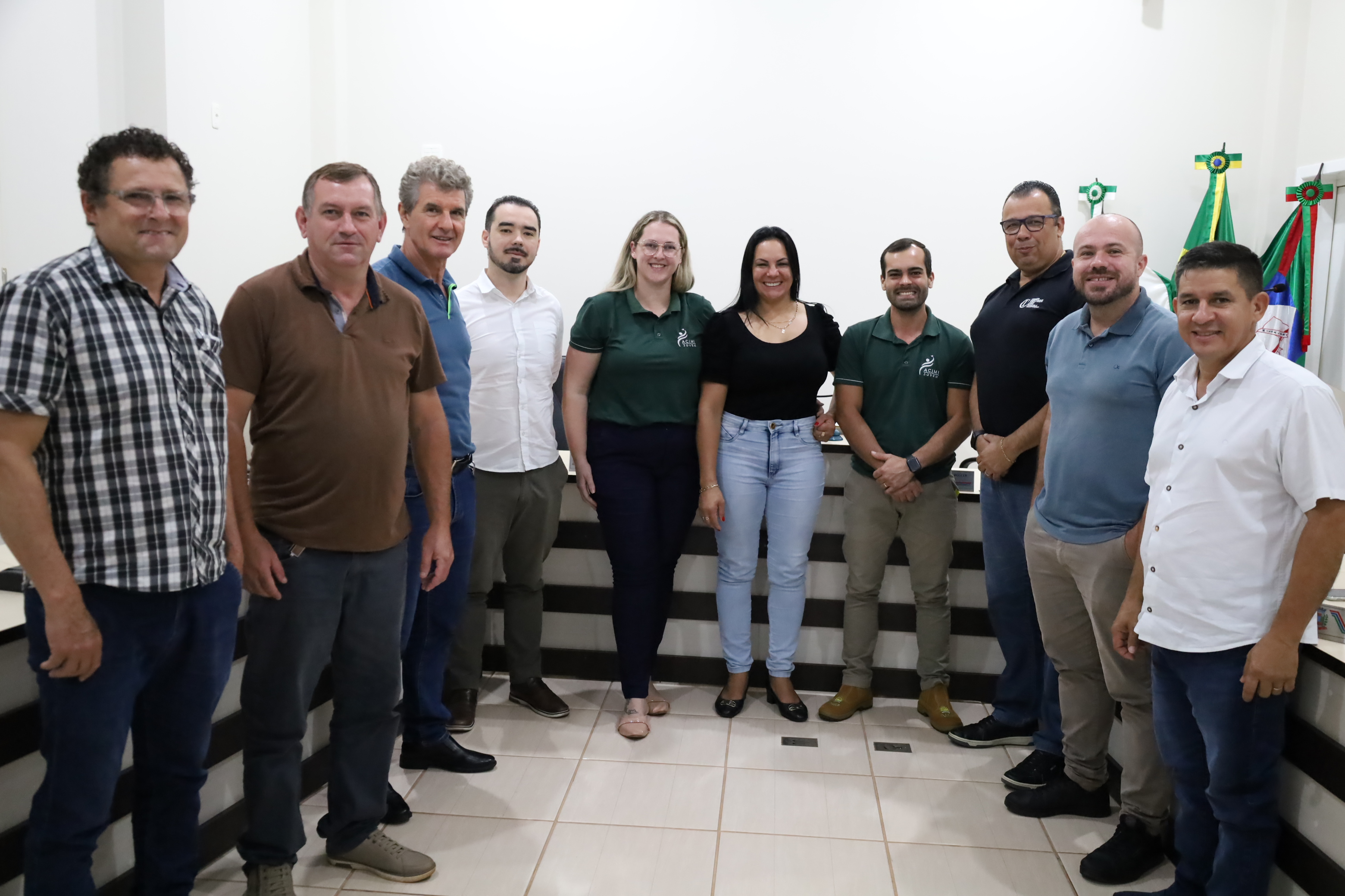 Representantes da ACIMI Jovem apresentam campanha do Feirão do Imposto na Câmara de Missal