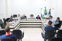 Vereadores realizam a 33ª Sessão Ordinária do Segundo Período Legislativo de 2025 e aprovam projetos