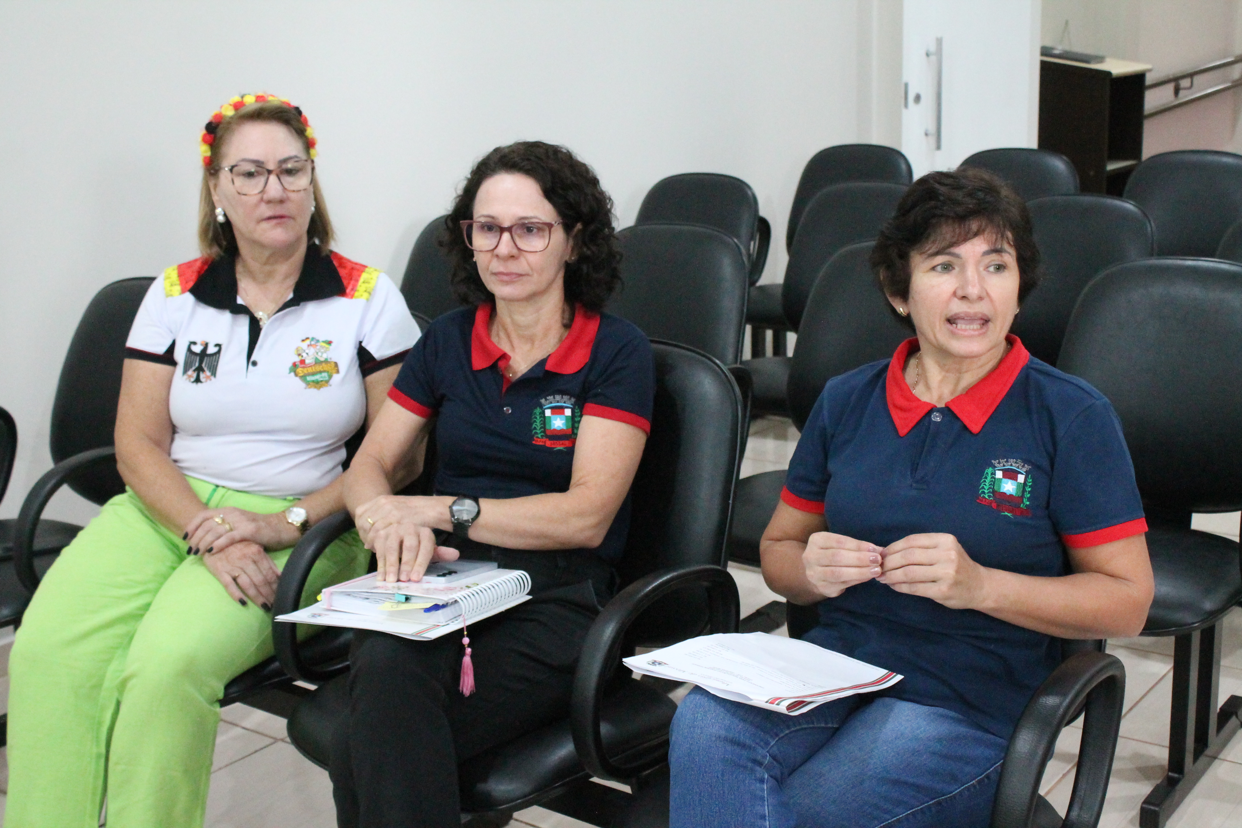 Vereadores realizam reunião das comissões e debatem projeto