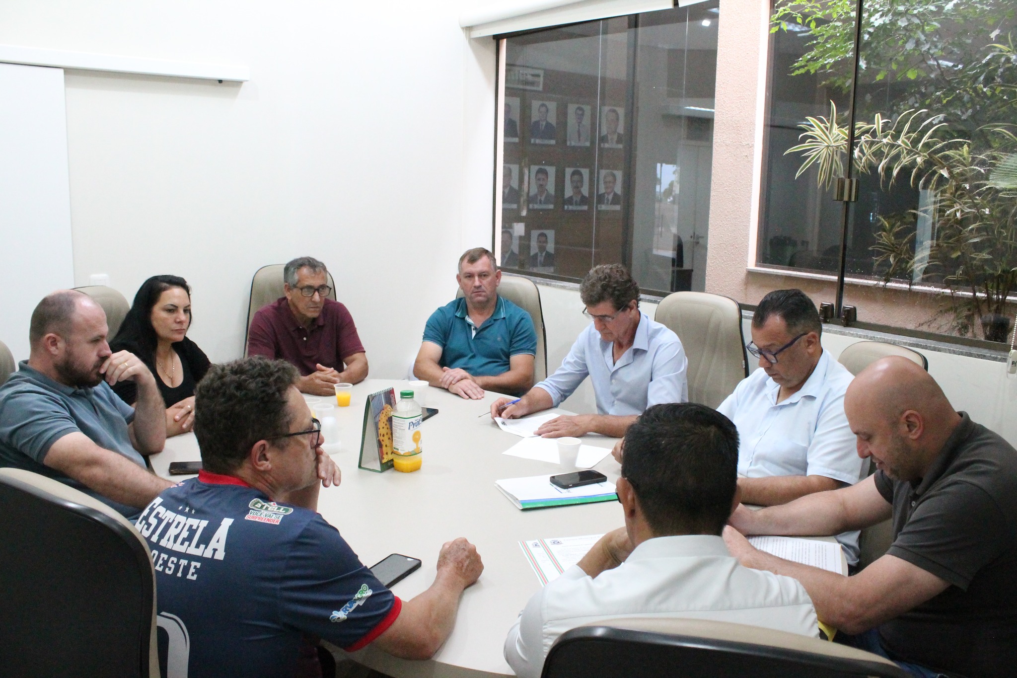Vereadores realizam reunião das comissões e debatem projeto