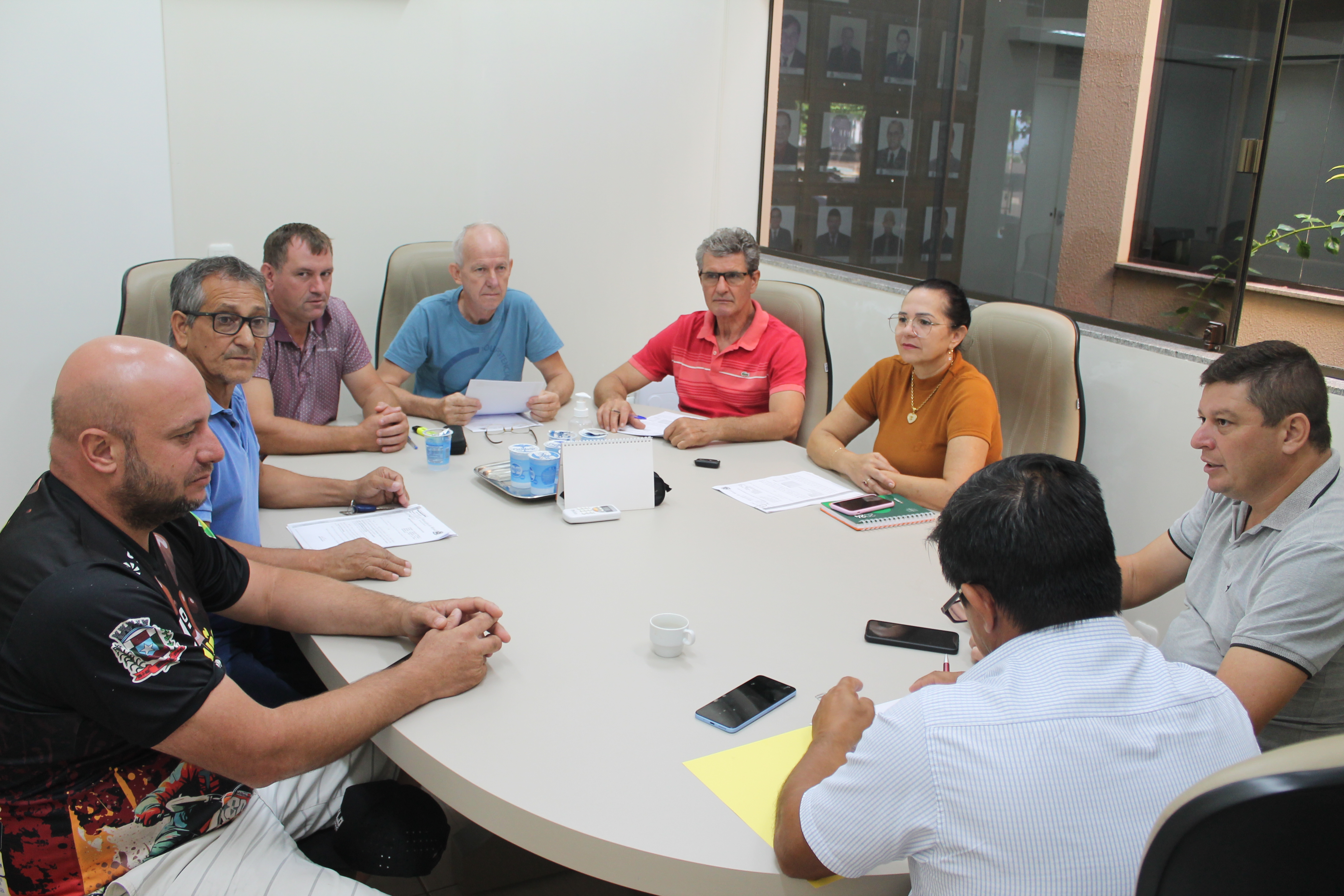 Vereadores realizaram Reunião das Comissões e discutiram Projeto que autoriza a realização de PSS com vagas em diversas áreas no Município