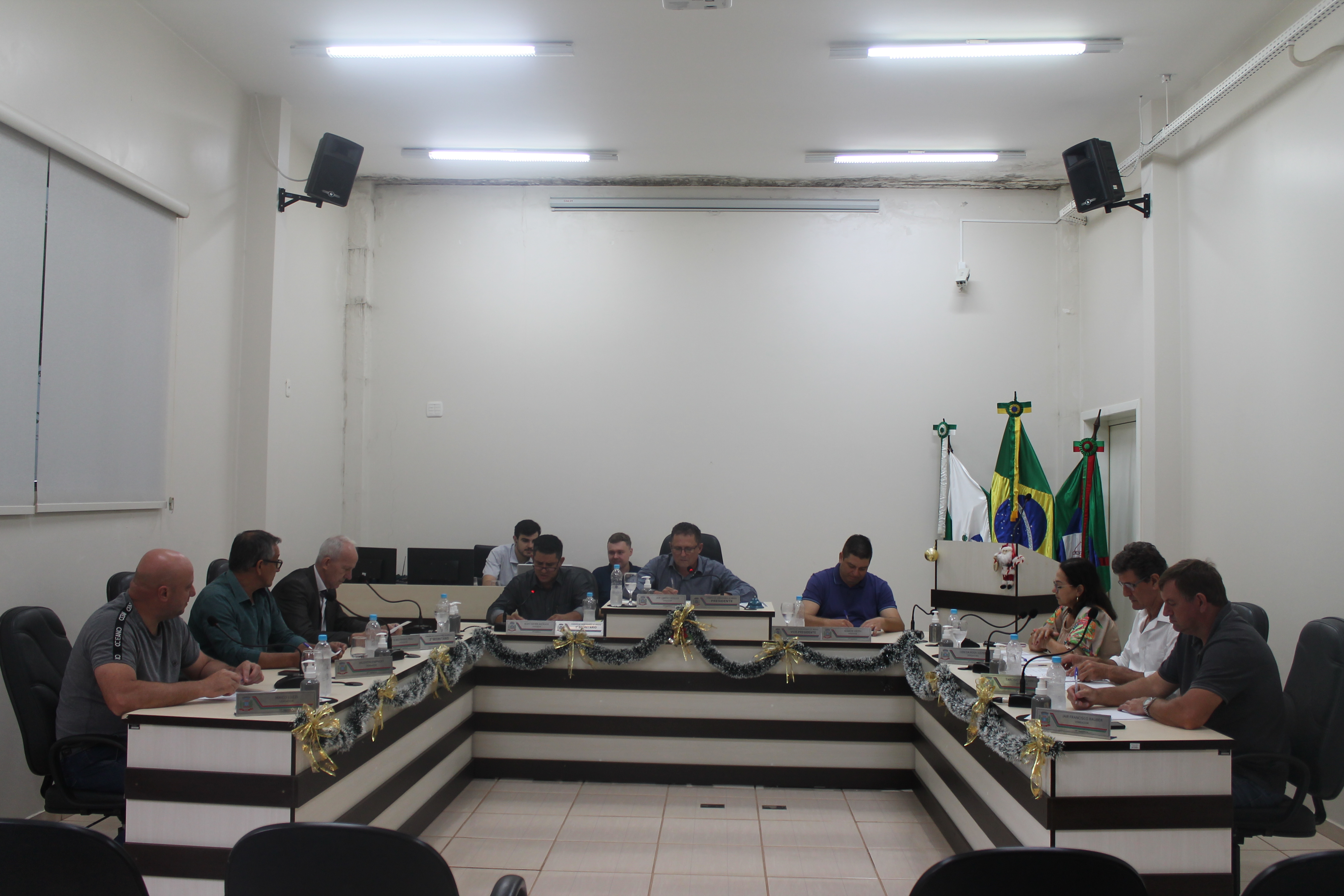 Vereadores realizam a 15ª SESSÃO EXTRAORDINÁRIA do ano de 2024