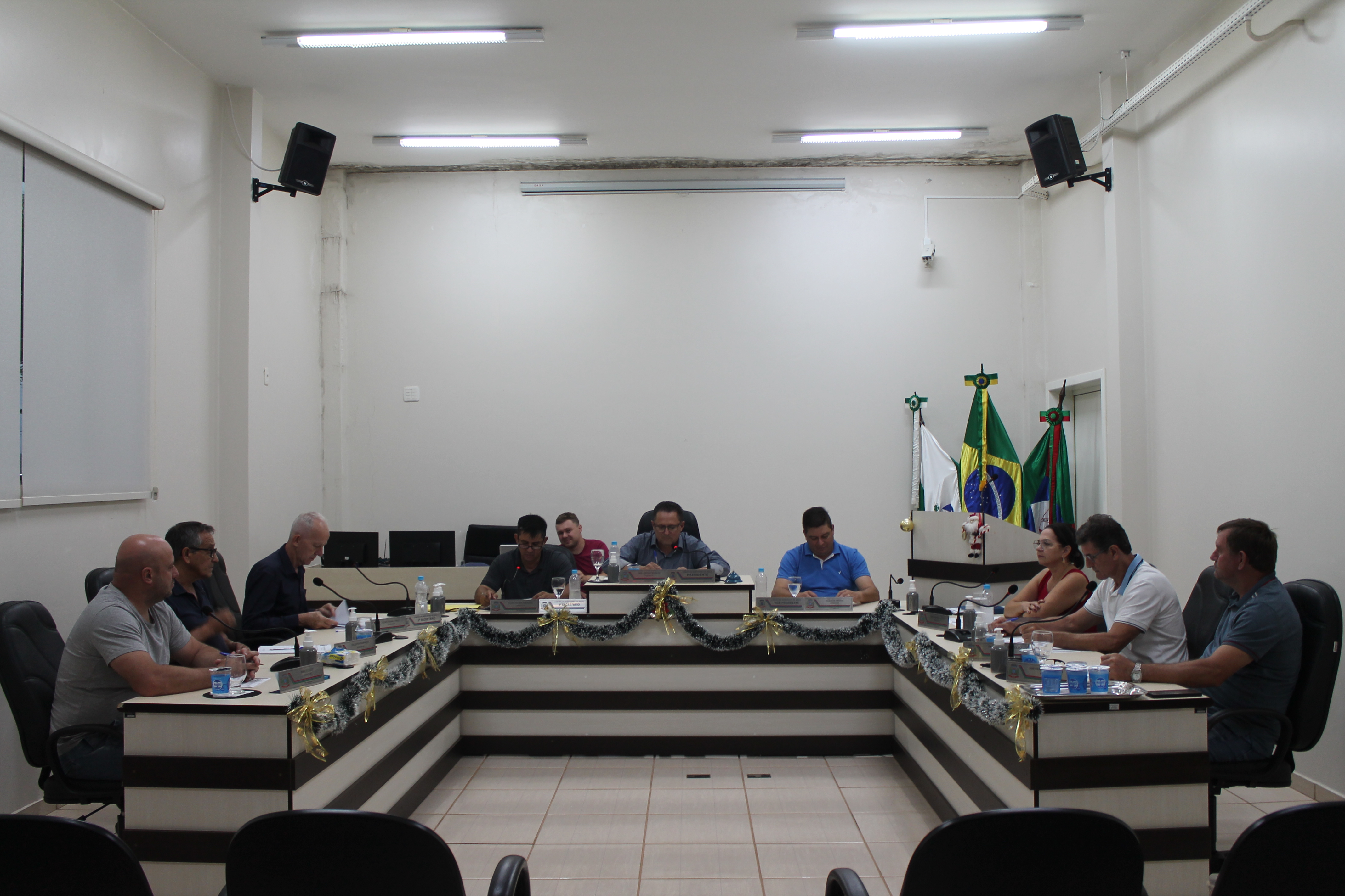 Vereadores realizam a 16ª e 17ª SESSÃO EXTRAORDINÁRIA do ano de 2024