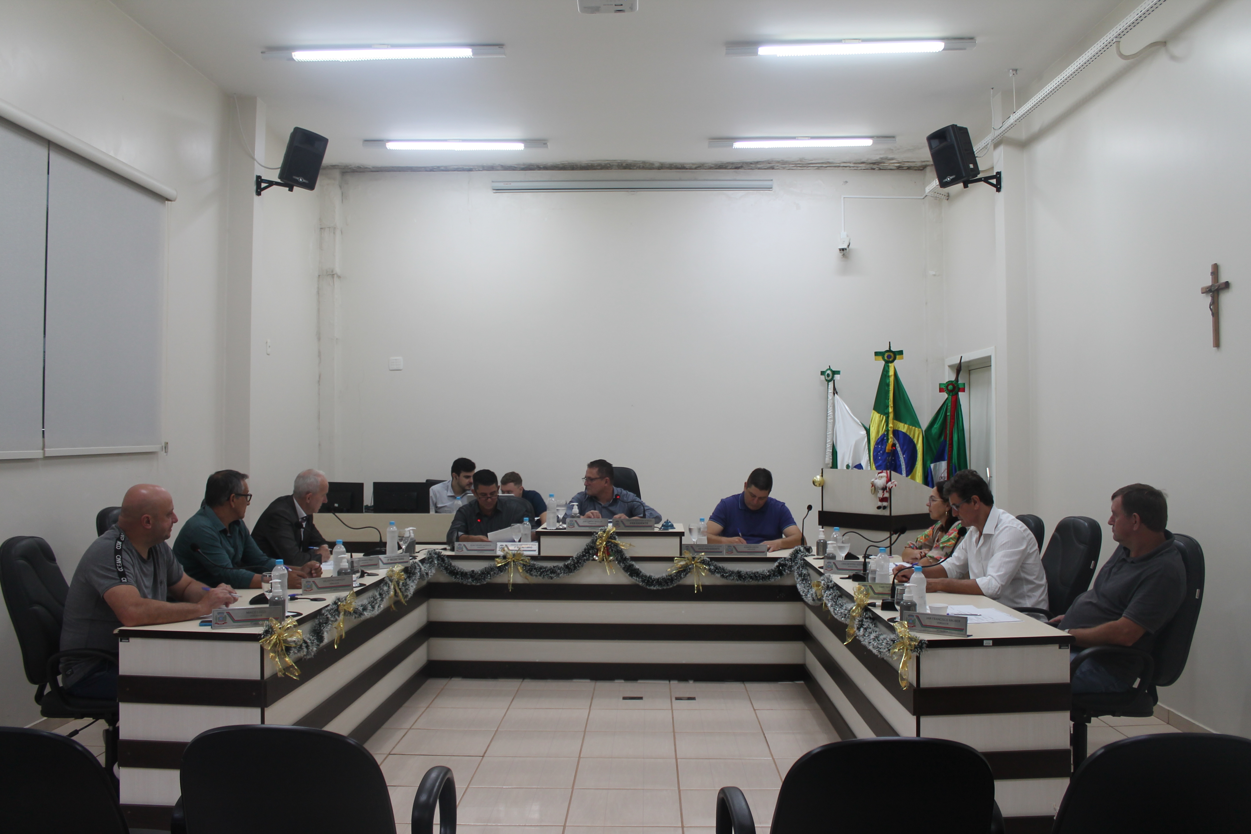 Vereadores realizaram a 42ª Sessão Ordinária do ano de 2024